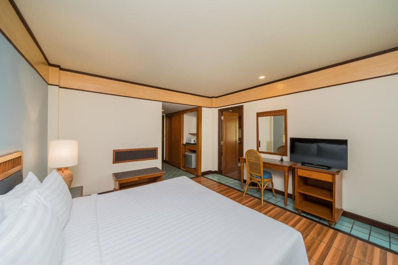 Botany Beach Resort Pattaya Na Chom Thian Kamer foto