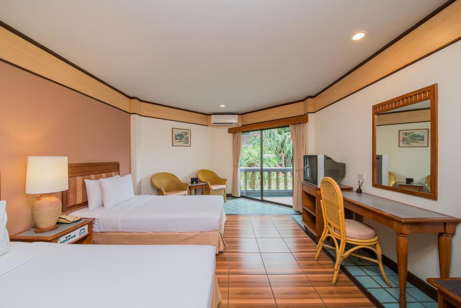 Botany Beach Resort Pattaya Na Chom Thian Kamer foto
