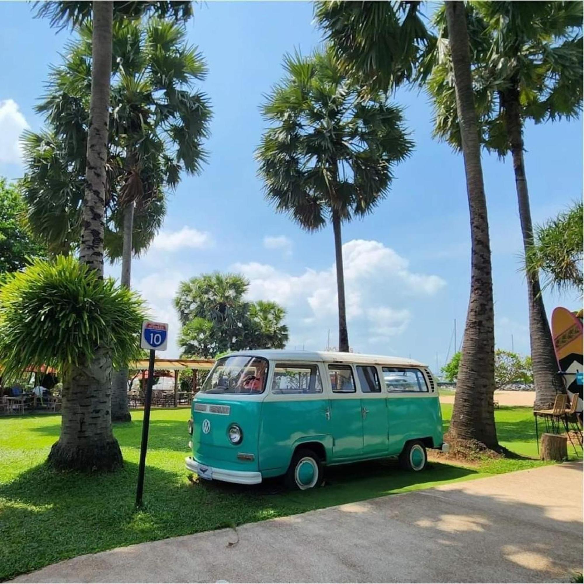 Botany Beach Resort Pattaya Na Chom Thian Buitenkant foto