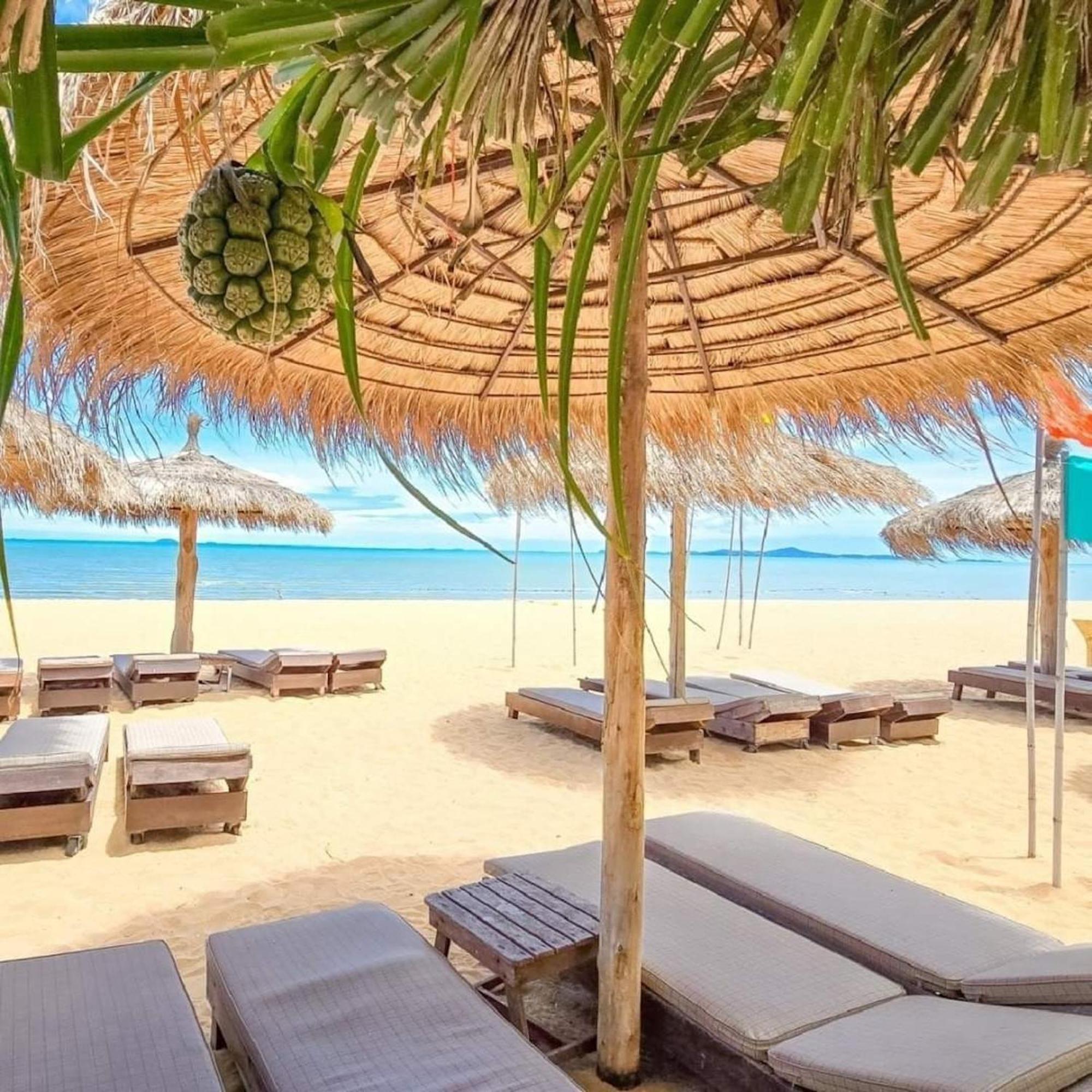 Botany Beach Resort Pattaya Na Chom Thian Buitenkant foto